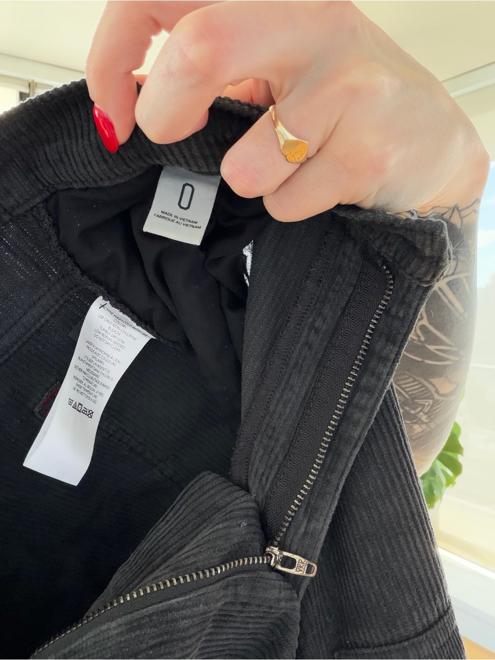 BDG Black Corduroy pants - Picture 6 of 10